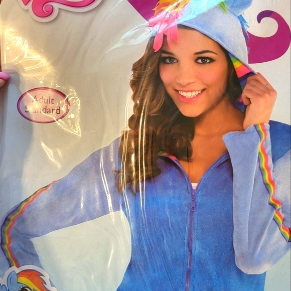 New In package My Little Pony on-size adult Hoodie Rainbow Dash - Picture 7 of 13
